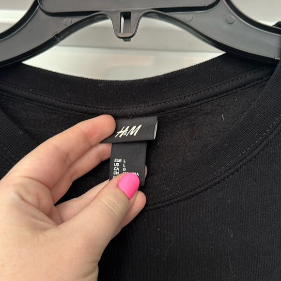 H&M Black Crewneck Sweatshirt with Fireworks - Picture 3 of 4